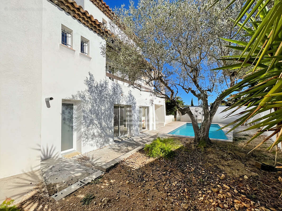 Maison à CARRY-LE-ROUET