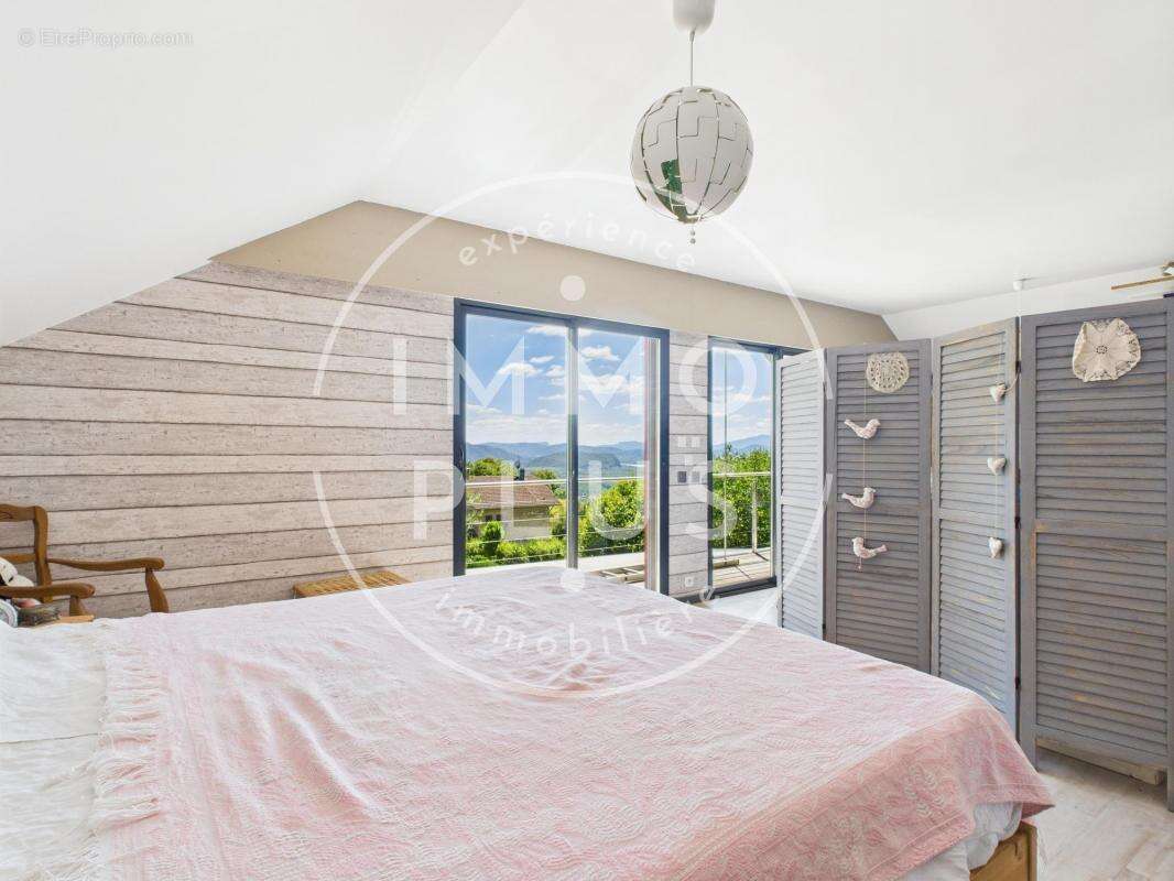 Maison à SERRIERES-EN-CHAUTAGNE