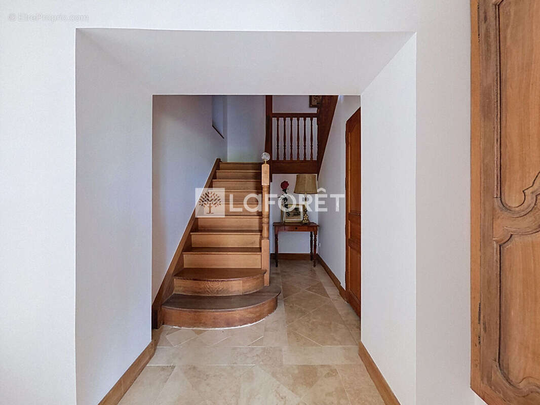 Demeure béarnaise avec piscine entre Salies de Béarn et Orthez 8 pièces 290m² - photo 13