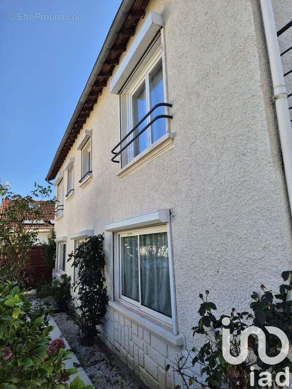 Photo 2 - Maison à SAINTE-GENEVIEVE-DES-BOIS