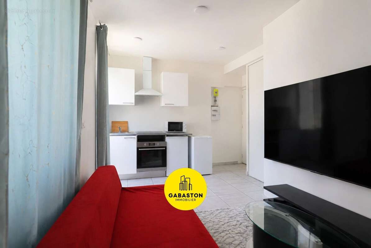 Appartement à MARSEILLE-4E