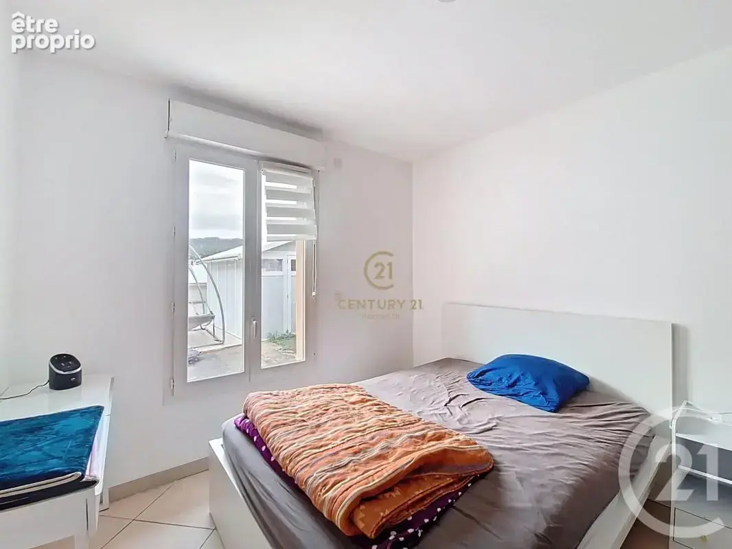 Maison 96 m² à Givors  - photo 14