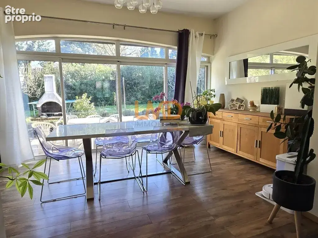 Maison 4 chambres, sans vis-à-vis, piscine et garage - photo 5