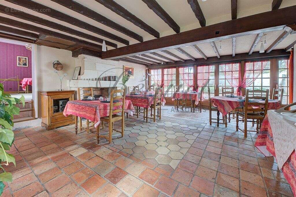 Maison à BEAUMONT-EN-VERON