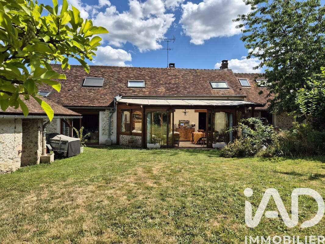 Maison 181 m² à Bourdonne  - photo 3