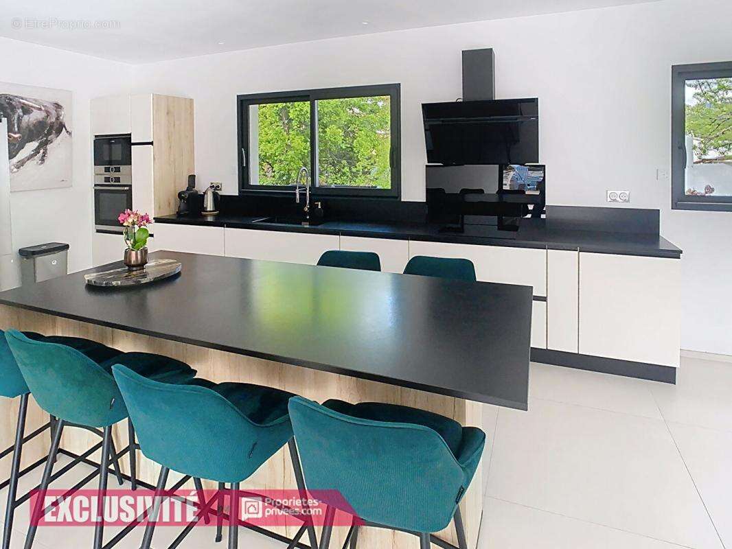 Maison à PLAN-D'AUPS-SAINTE-BAUME