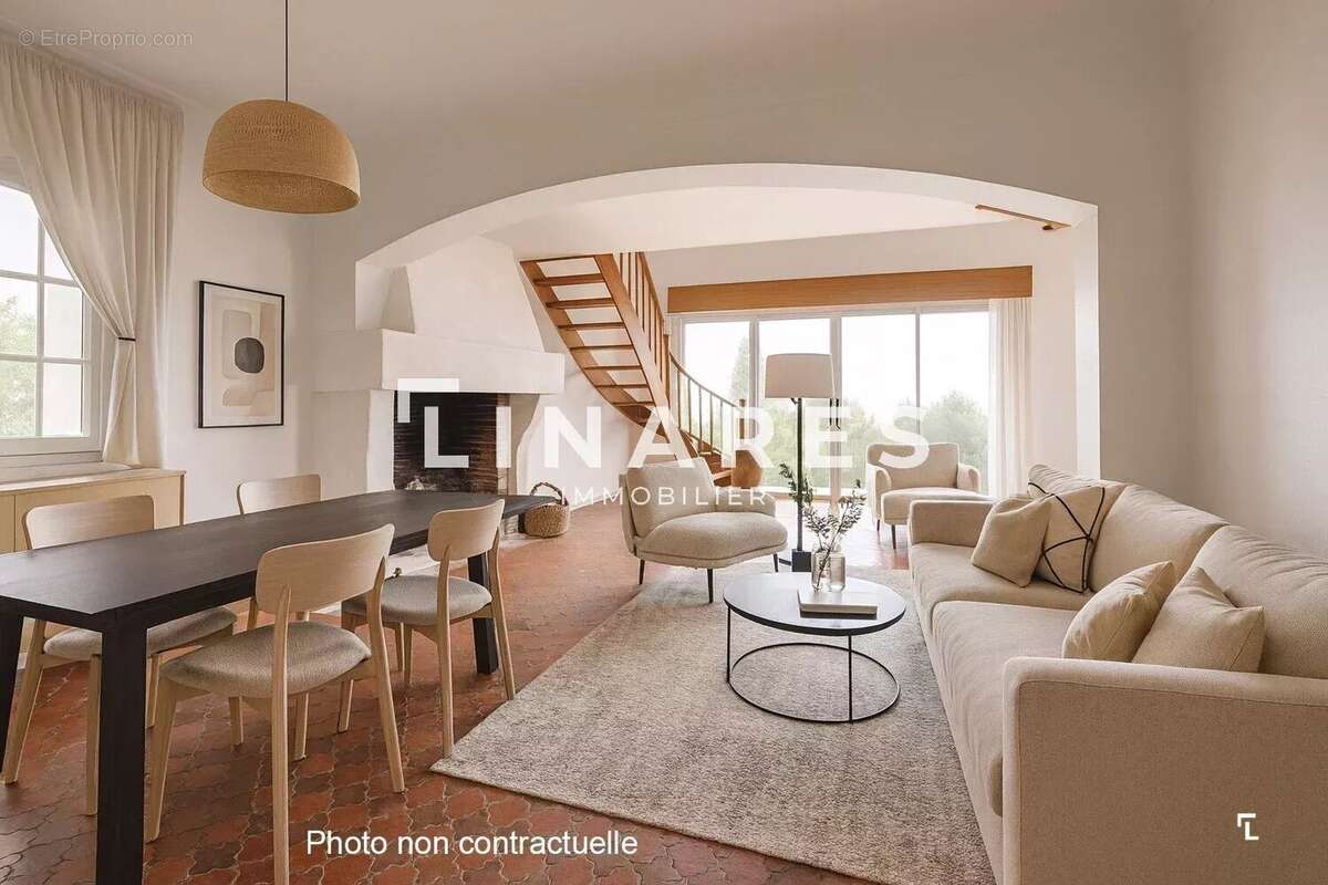 Maison à SAUSSET-LES-PINS