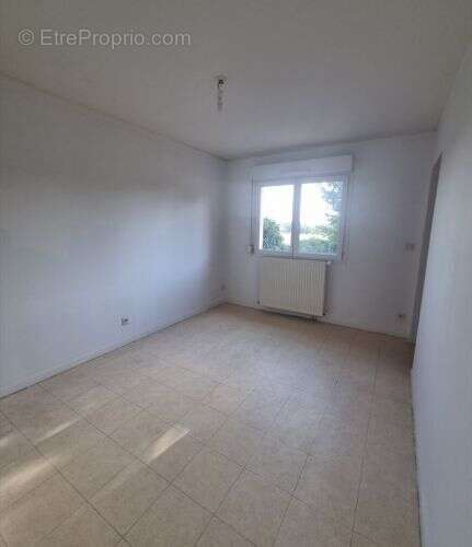 Profitez des frais de notaire réduits pour ce pavillon individuel avec garage et jardin idéalement situé - photo 3