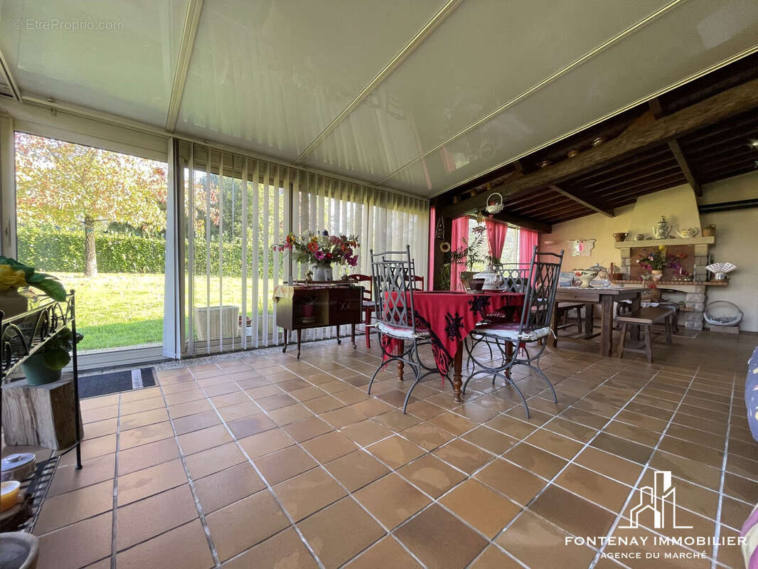 Maison à FONTENAY-LE-COMTE