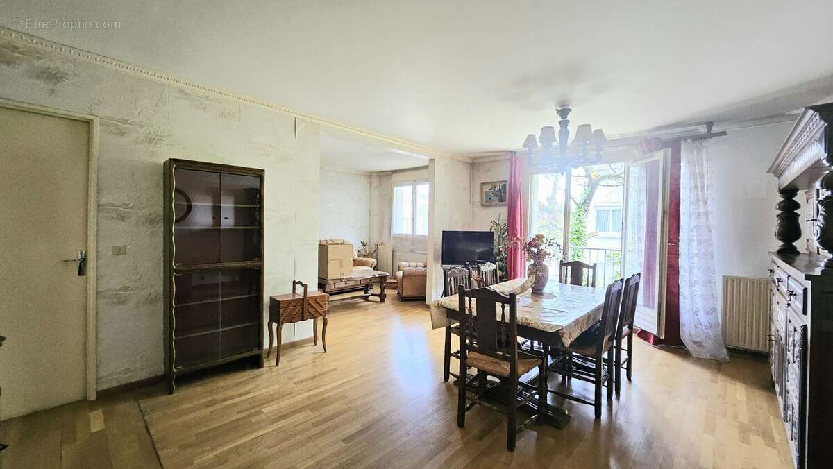 Appartement à BONDY
