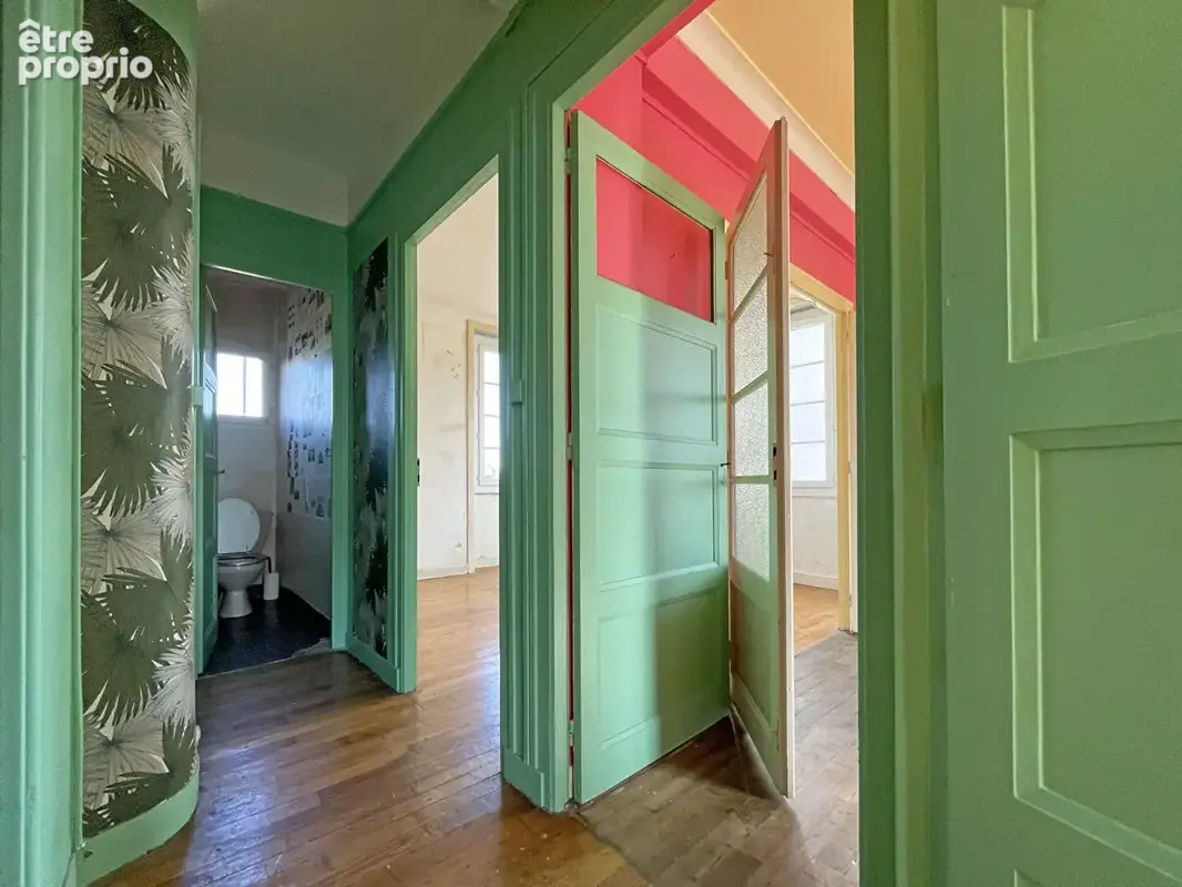Immeuble de caractère avec fort potentiel - Quartier Francisco-Ferrer , Vern - photo 4