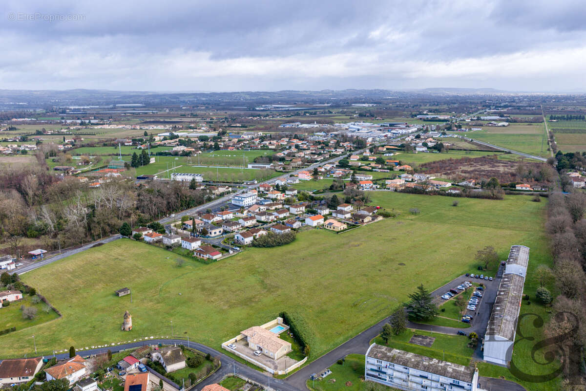 Terrain à SAINTE-LIVRADE-SUR-LOT