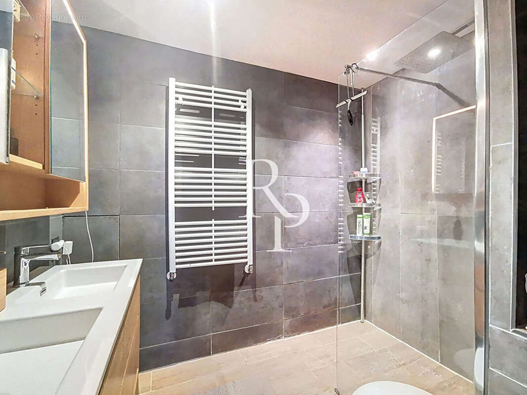 Appartement à LYON-5E