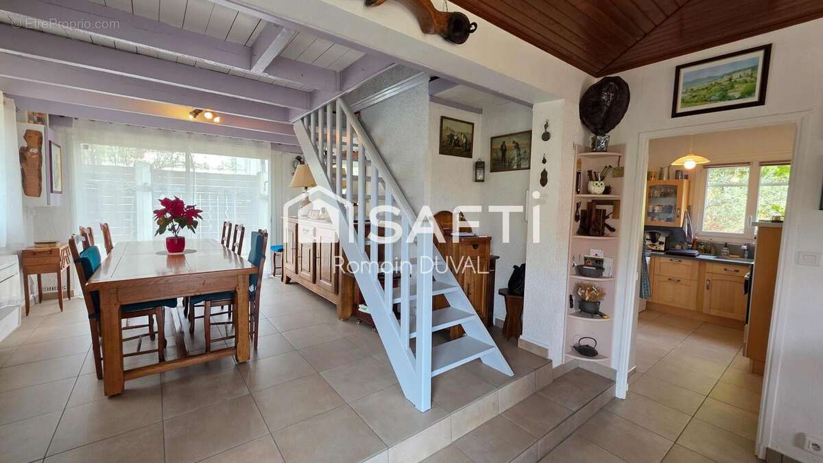 Photo 4 - Maison à SIX-FOURS-LES-PLAGES