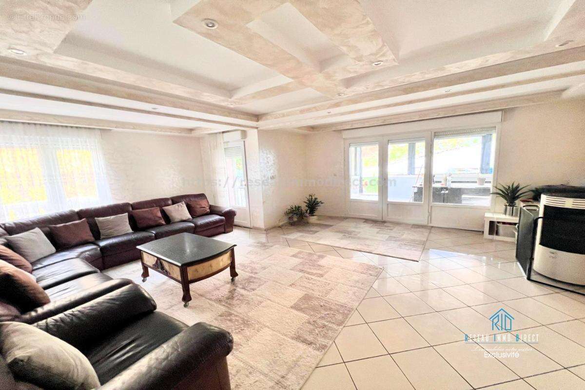 Maison à SAINT-JEAN-DE-MOIRANS