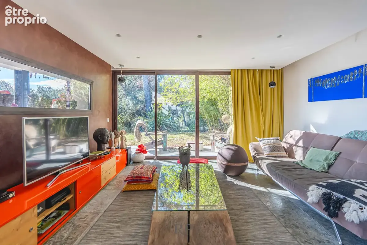 Maison contemporaine avec vue et piscine à débordement - photo 10
