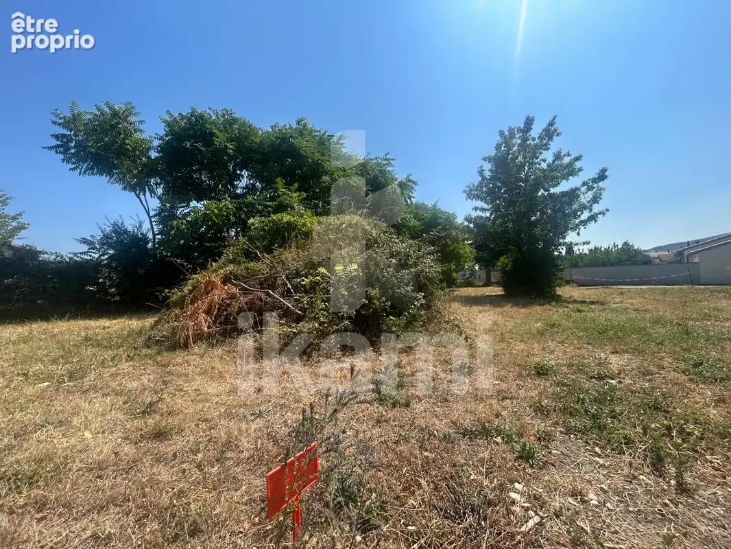 Terrain à bâtir - 414 m2 constructible, centre village de Charmes sur Rhône - photo 4