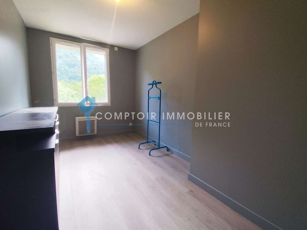 Appartement à VIZILLE