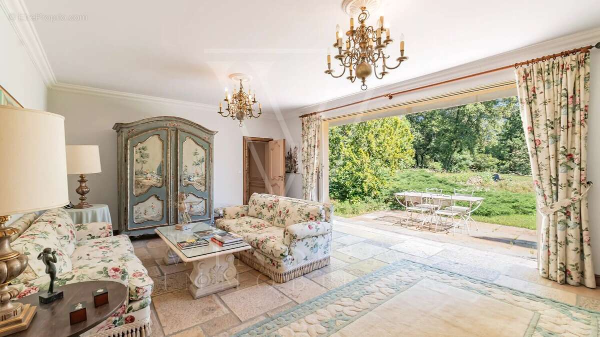 Maison à AURIBEAU-SUR-SIAGNE