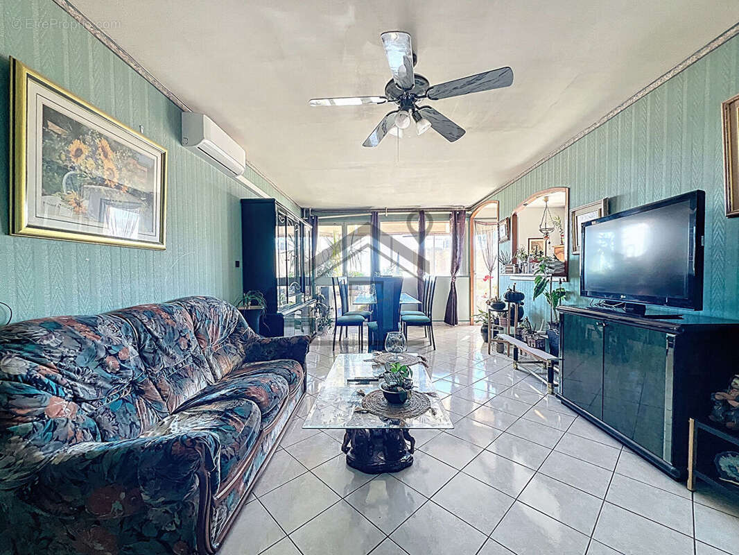 Appartement à VITROLLES