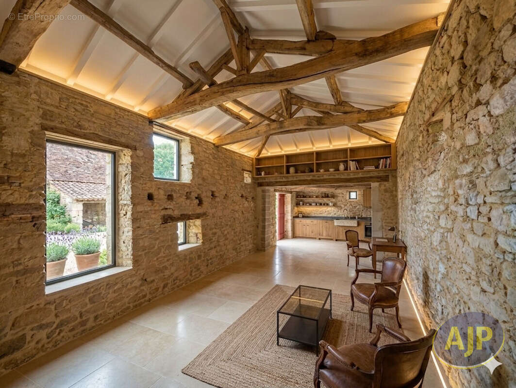 Maison à BEAUFOU