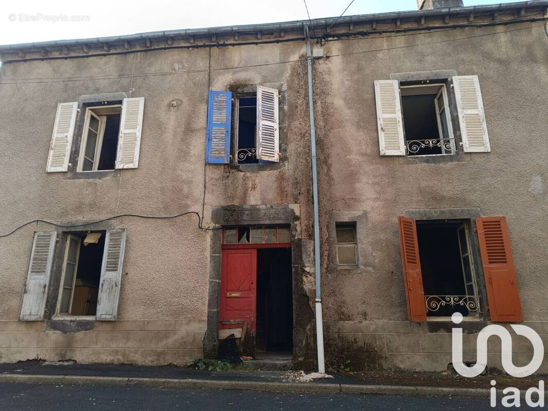 Photo 1 - Maison à SAINT-MARTIN-VALMEROUX