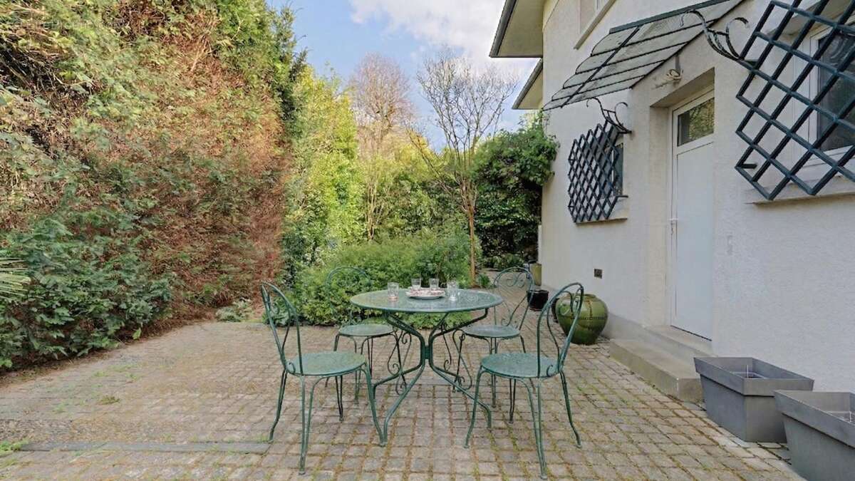 Maison à BOURG-LA-REINE