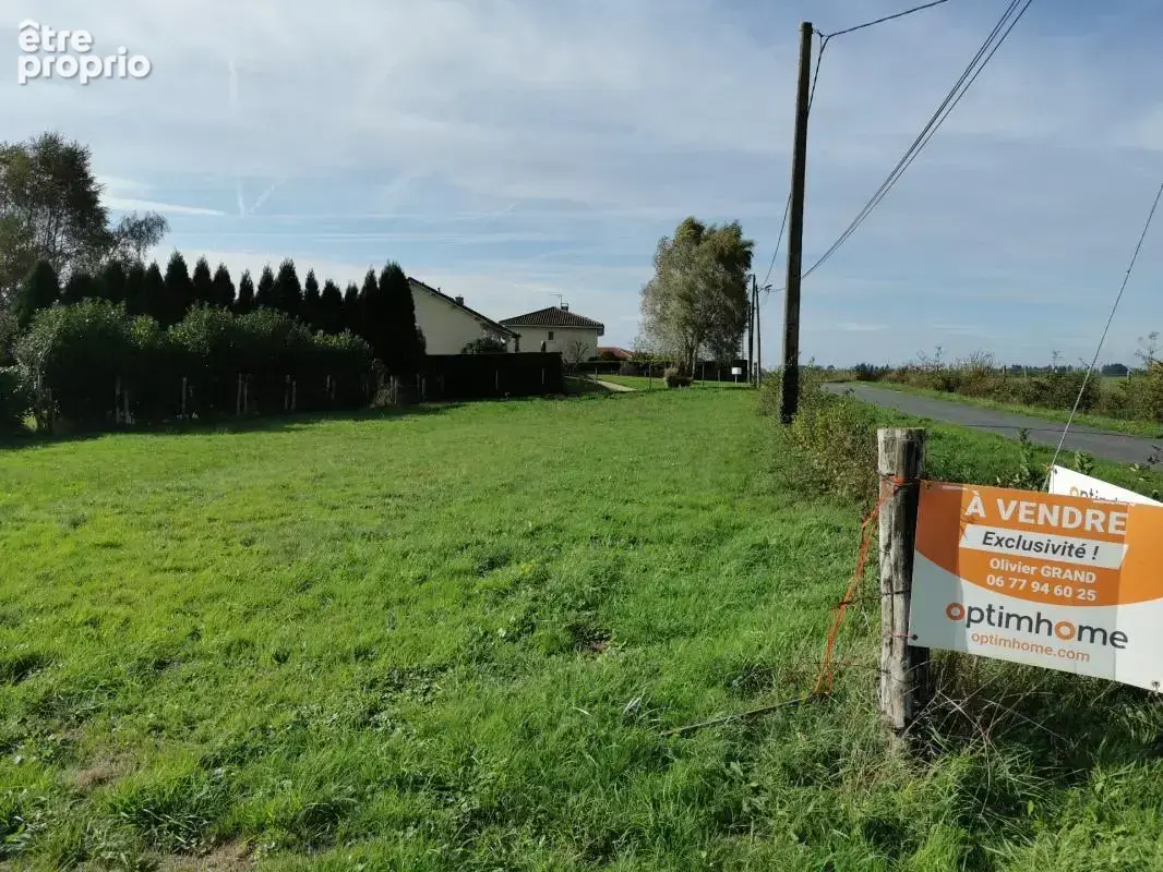 Terrain 2379m² - proche saint-junien - environnement calme et campagne - photo 2