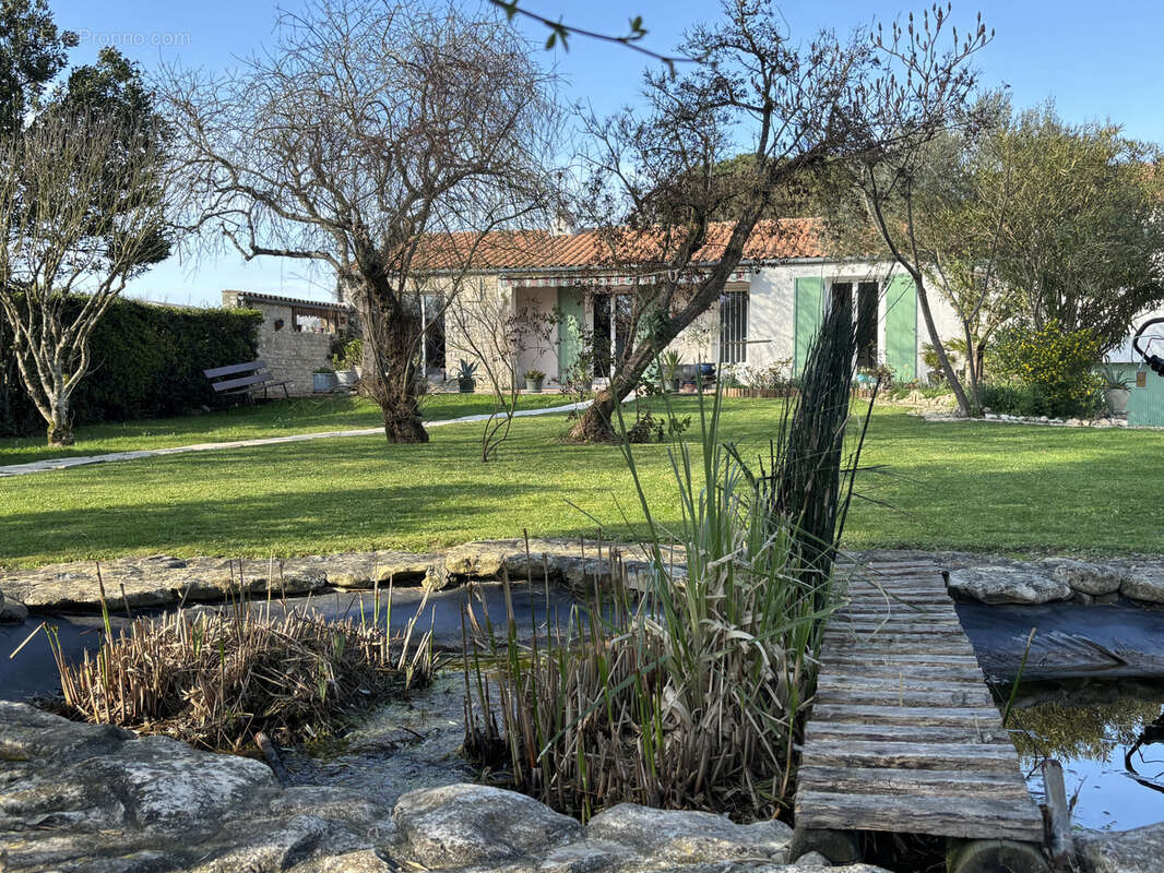 Maison à NIEUL-SUR-MER