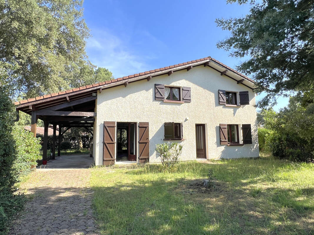 Maison à MOLIETS-ET-MAA