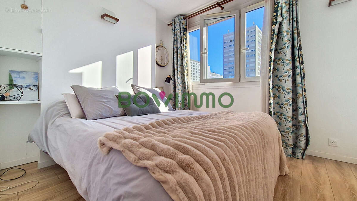 Appartement à CLICHY