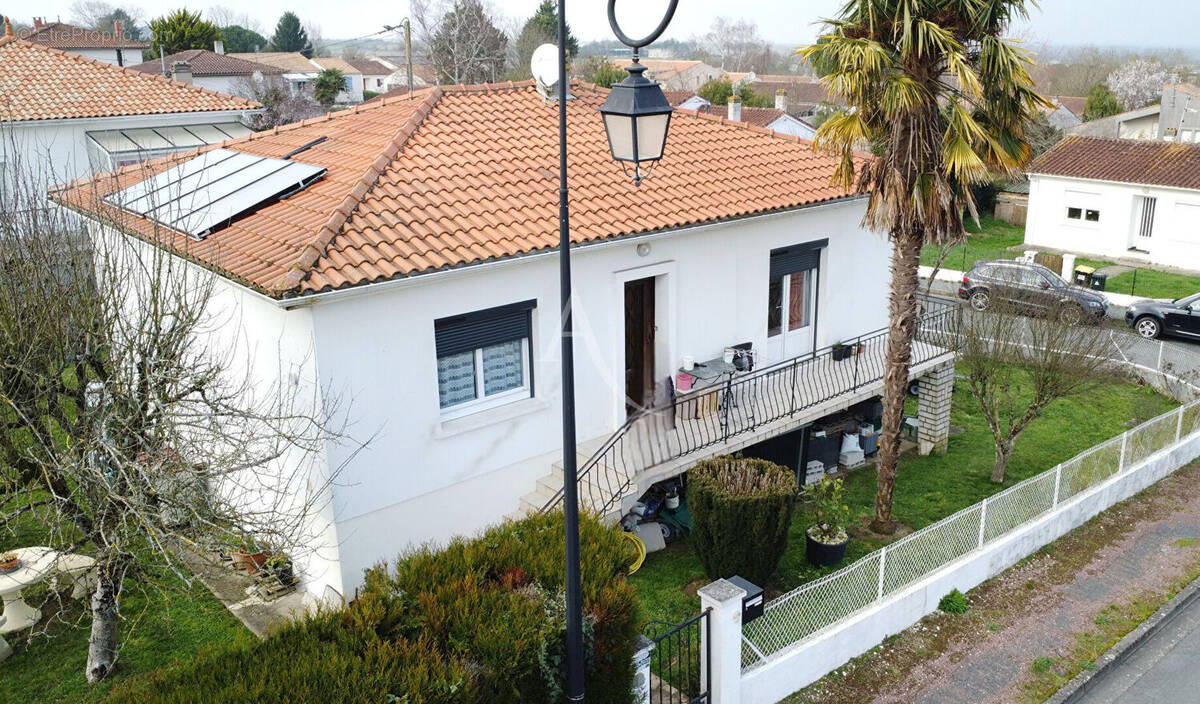 Maison à PONS