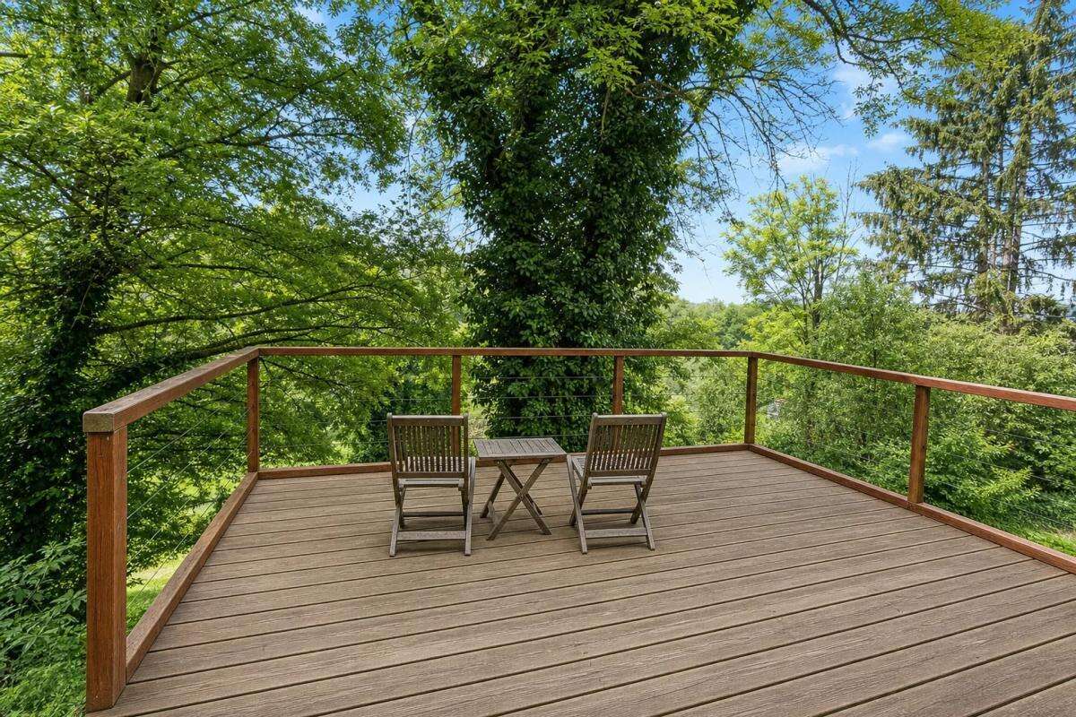 Maison de 7 pièces de 147 m² à Montgobert - photo 4