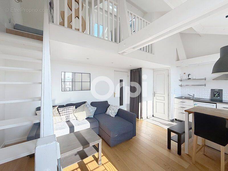 Appartement à PARIS-15E