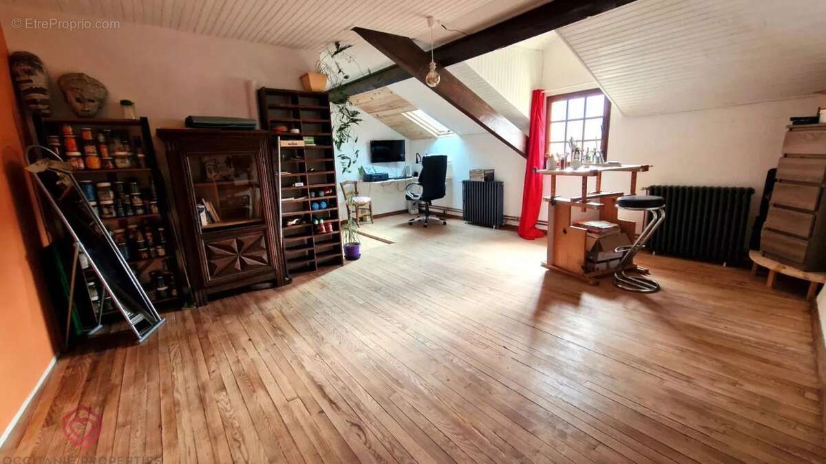 Maison à PRAT-BONREPAUX