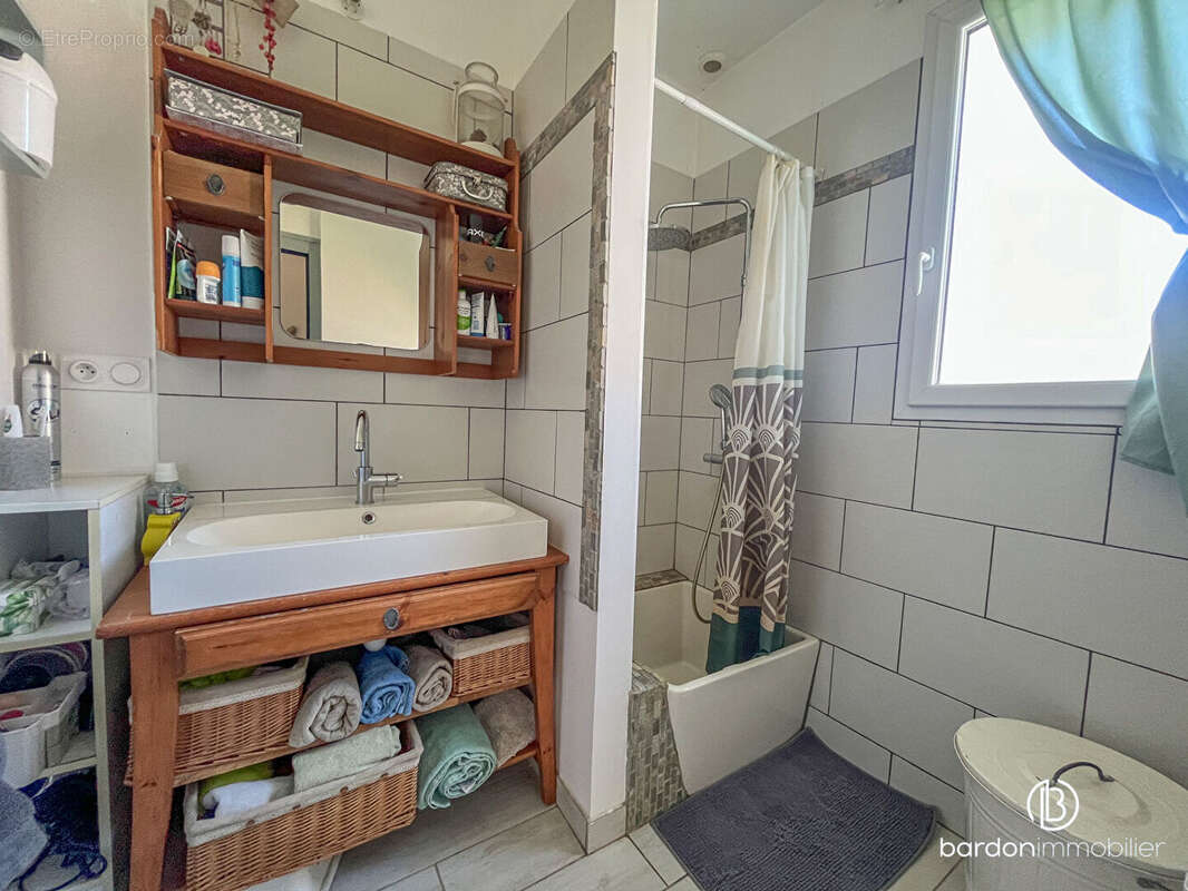 Maison 7 pièces - 104 m² - Proche du bourg - photo 6