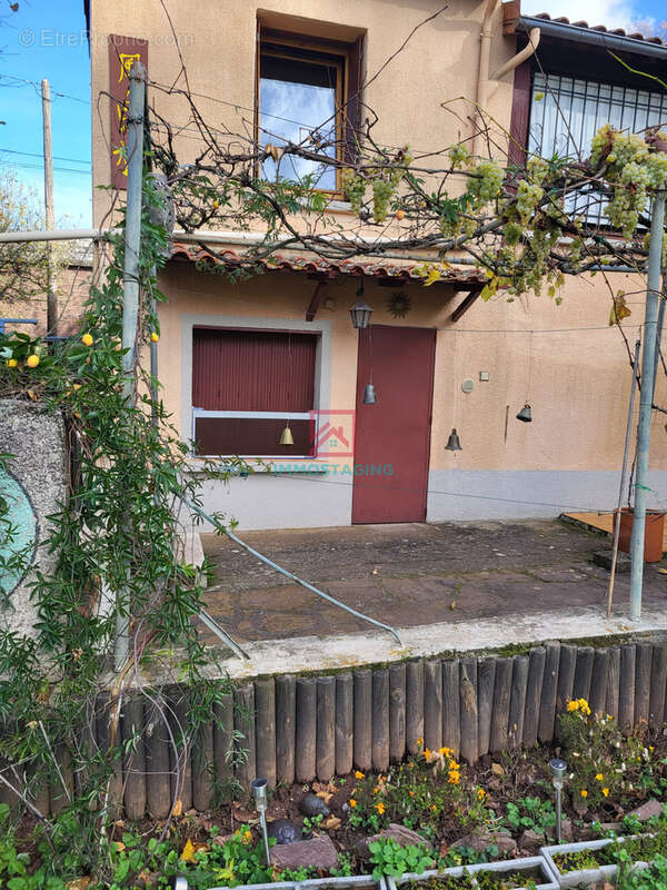 Maison à COMBRET