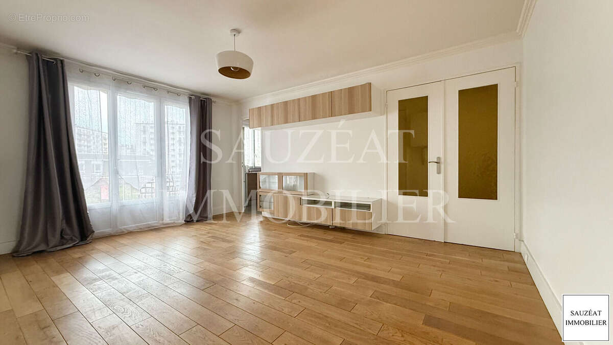 Appartement à BAGNEUX