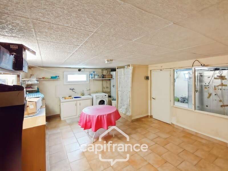 Maison à vendre 5 pièces LA CHAPELLE HUON (72)  -  Terrain 1648 m²  - - photo 15