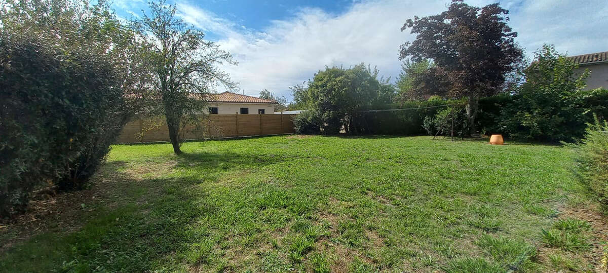 Maison à FROUZINS