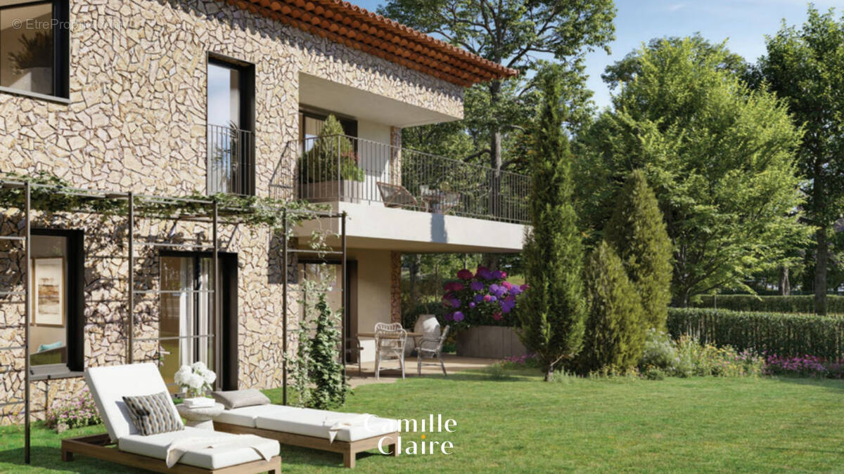 Appartement à EGUILLES