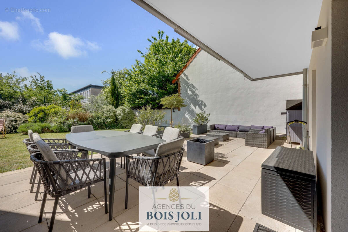 Appartement à ISSY-LES-MOULINEAUX