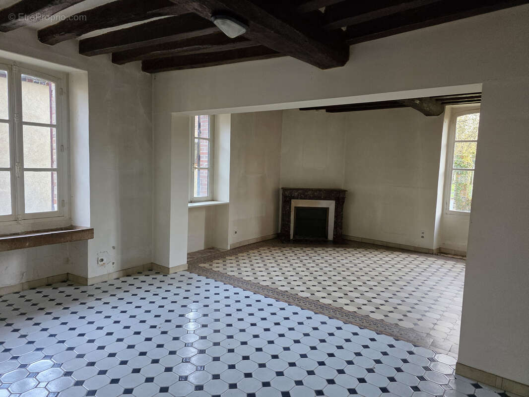 Maison à CHAMPIGNELLES