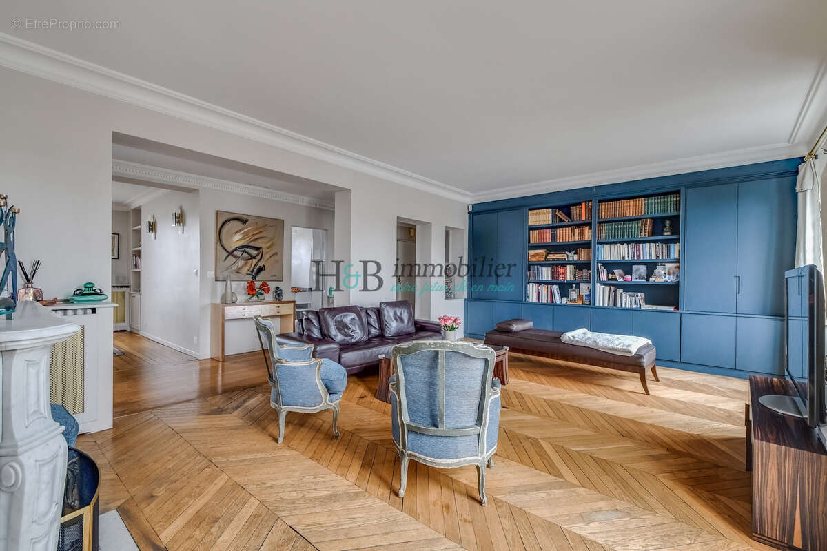 Appartement à PARIS-12E