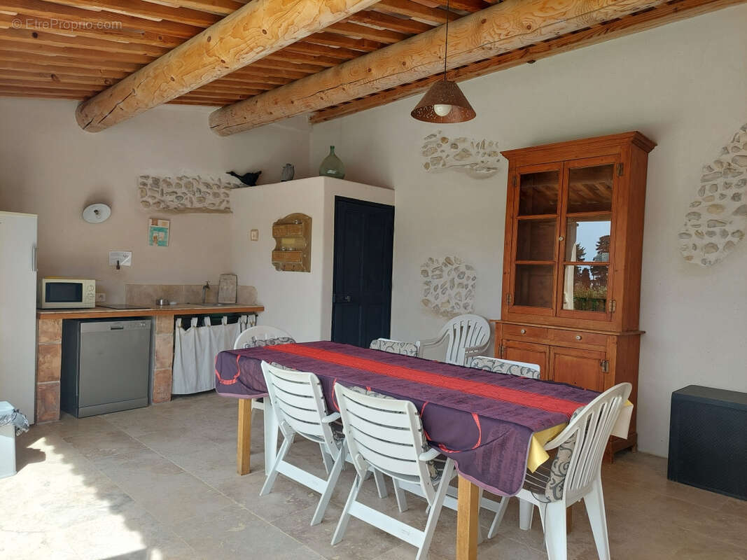 Exclusivite / rasteau, ancienne ferme restauree avec piscine, terrain 1210m2, vue degagee. - photo 12