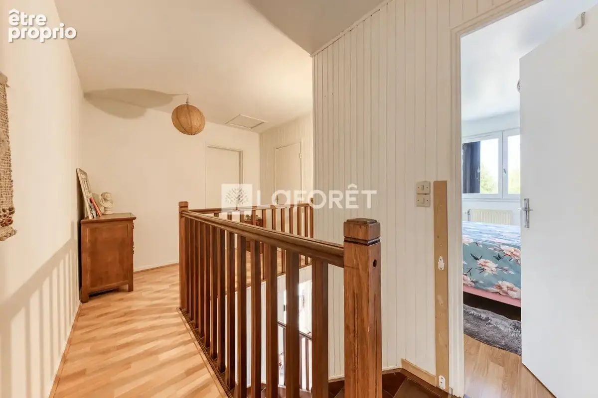 Appartement Emerainville 4 pièce(s) 87.14m² - photo 12