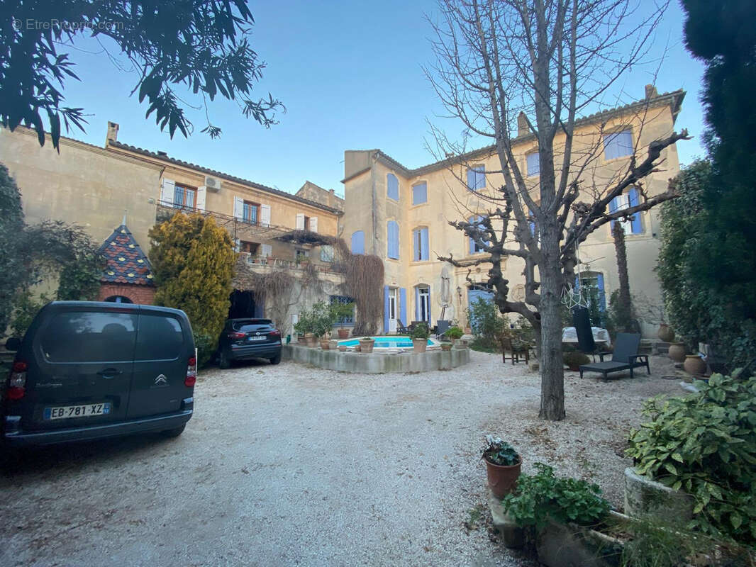 Maison à SAINT-GILLES