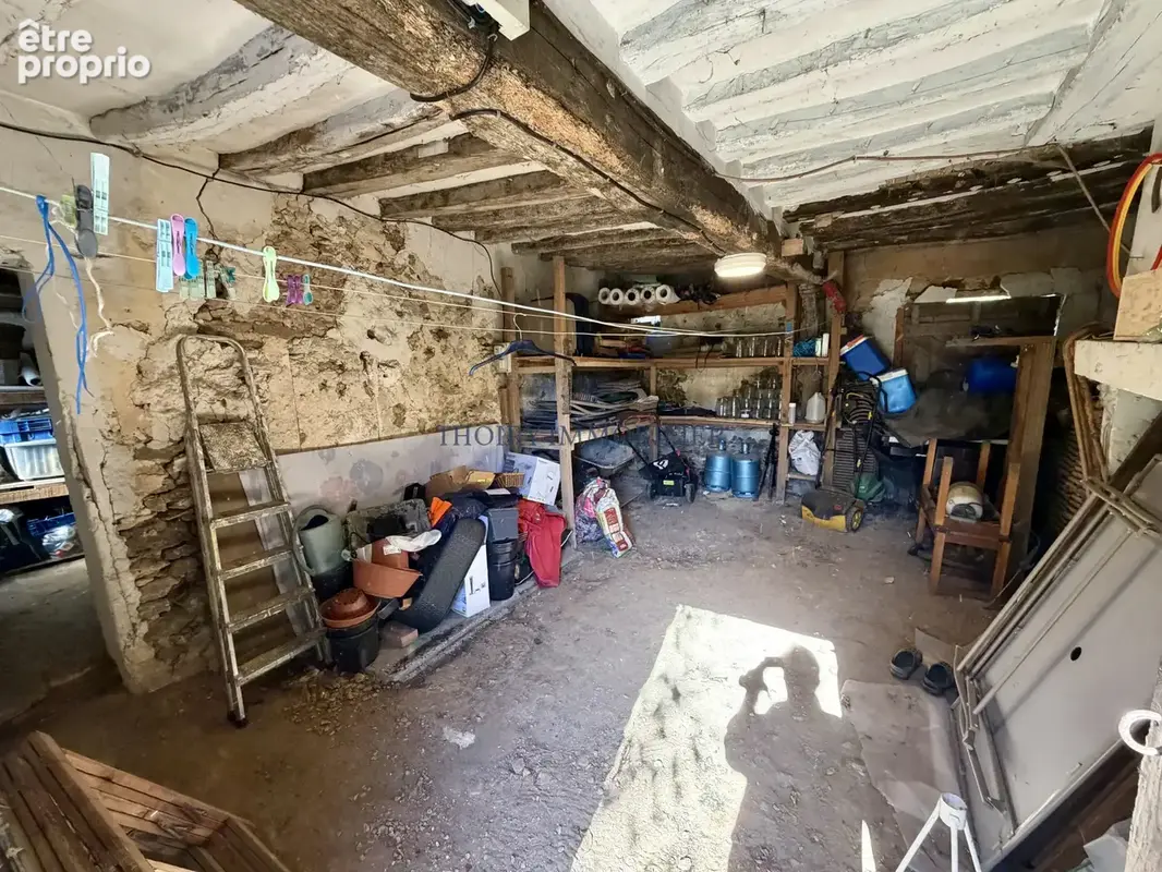 Maison ancienne de 4 pièces avec combles aménageables et grange en dépendance. - photo 17