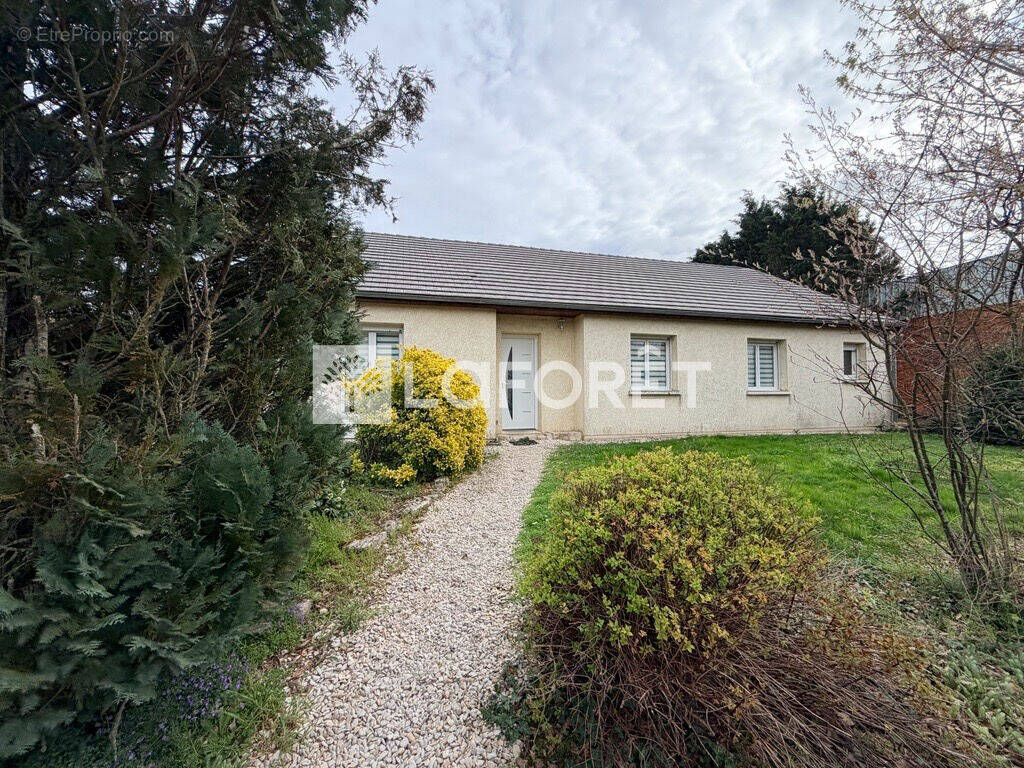 Maison à LUXEMONT-ET-VILLOTTE