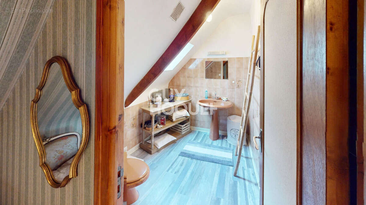 Maison à JUGON-LES-LACS